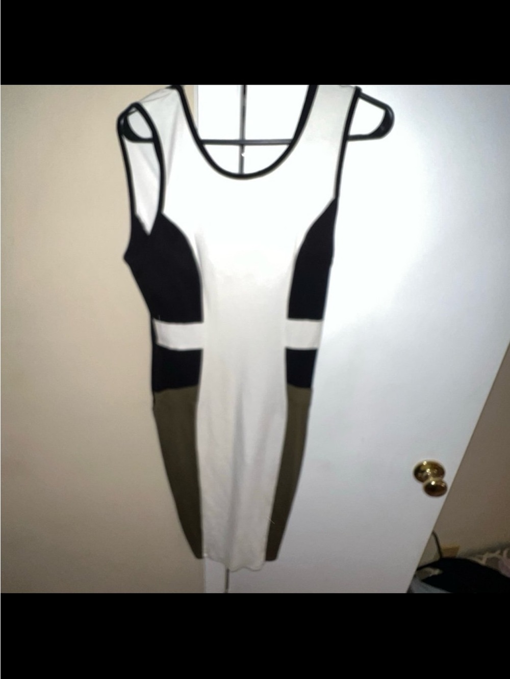 Windsor medium bodycon dress like new